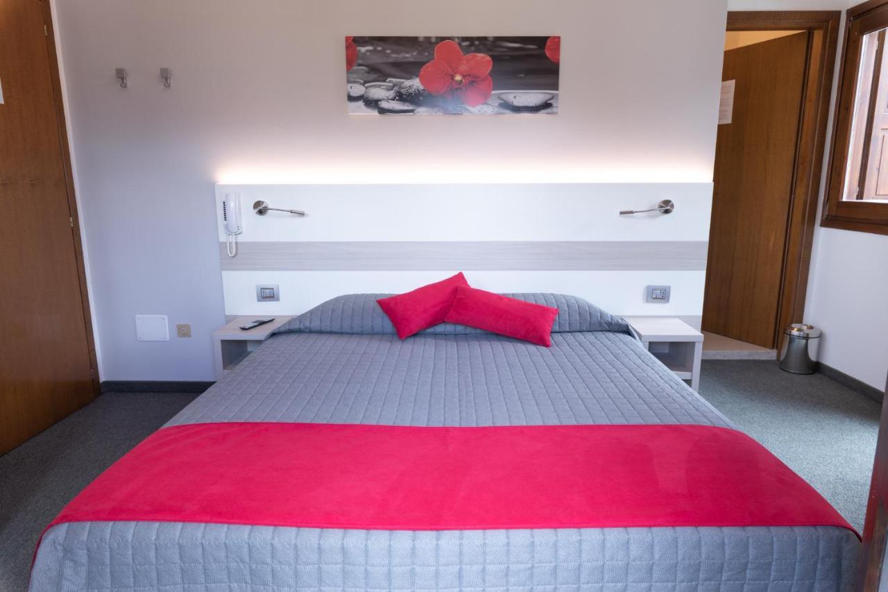 Hotel Del Negro Sùtrio Eksteriør billede
